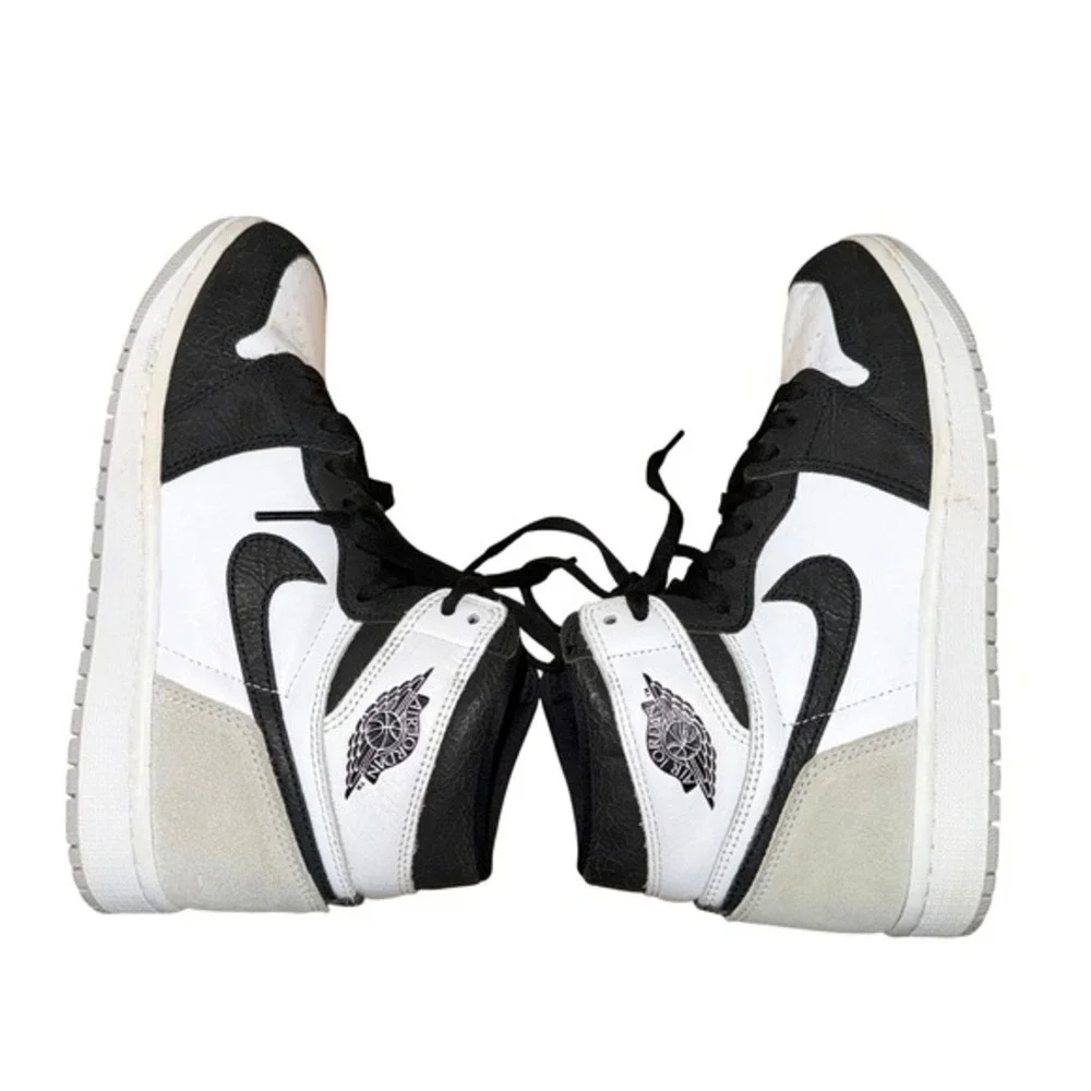 Nike Jordan 1 Retro High‎ OG Mens 7.5 Pre-Owned White/Black Shoes 555088-108